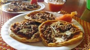 Picaditas con picadillo